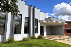 Casa Nova à Venda no Terras de Mont Serrat – Salto/SP
