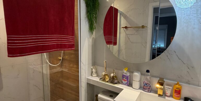 9dc338d7-9d7e-47e5-8f60-6fbdc7245708