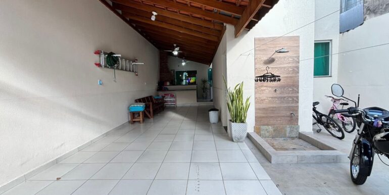 b97cab75-8a6b-4eab-8a4d-f56dee2ab940