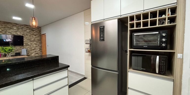 d3ecf30d-42d0-4ed5-a74c-0375bf6342d2