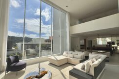 Casa à VENDA na Alameda Campina – Residencial  Itahyê – SP