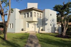 Casa à VENDA no Condomínio Primavera – Salto/SP