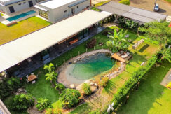 Casa de LUXO à VENDA no Residencial Primavera – Salto/SP