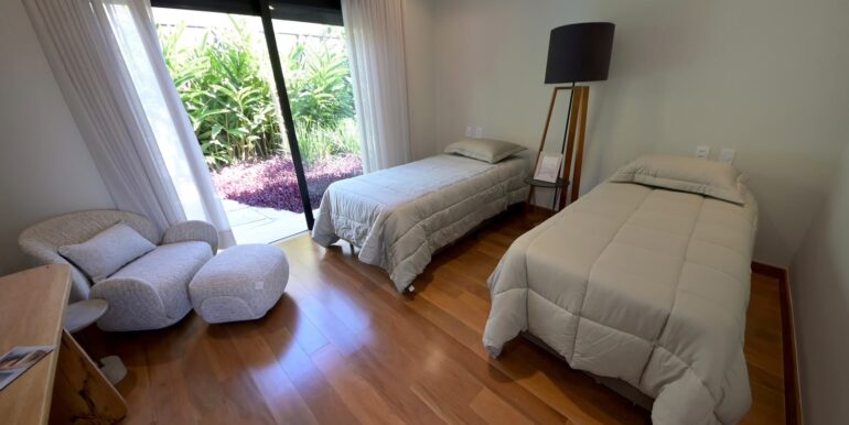 925bd54e-1871-4bd1-baf1-024b66afaed1